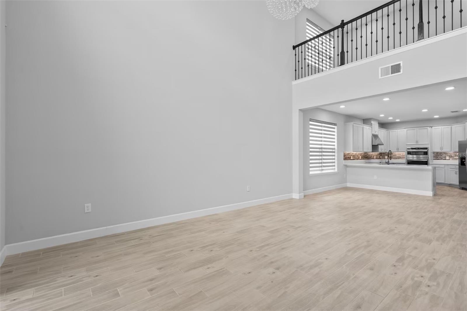 Listing photo id 9 for 1369 Blue Stem Lane