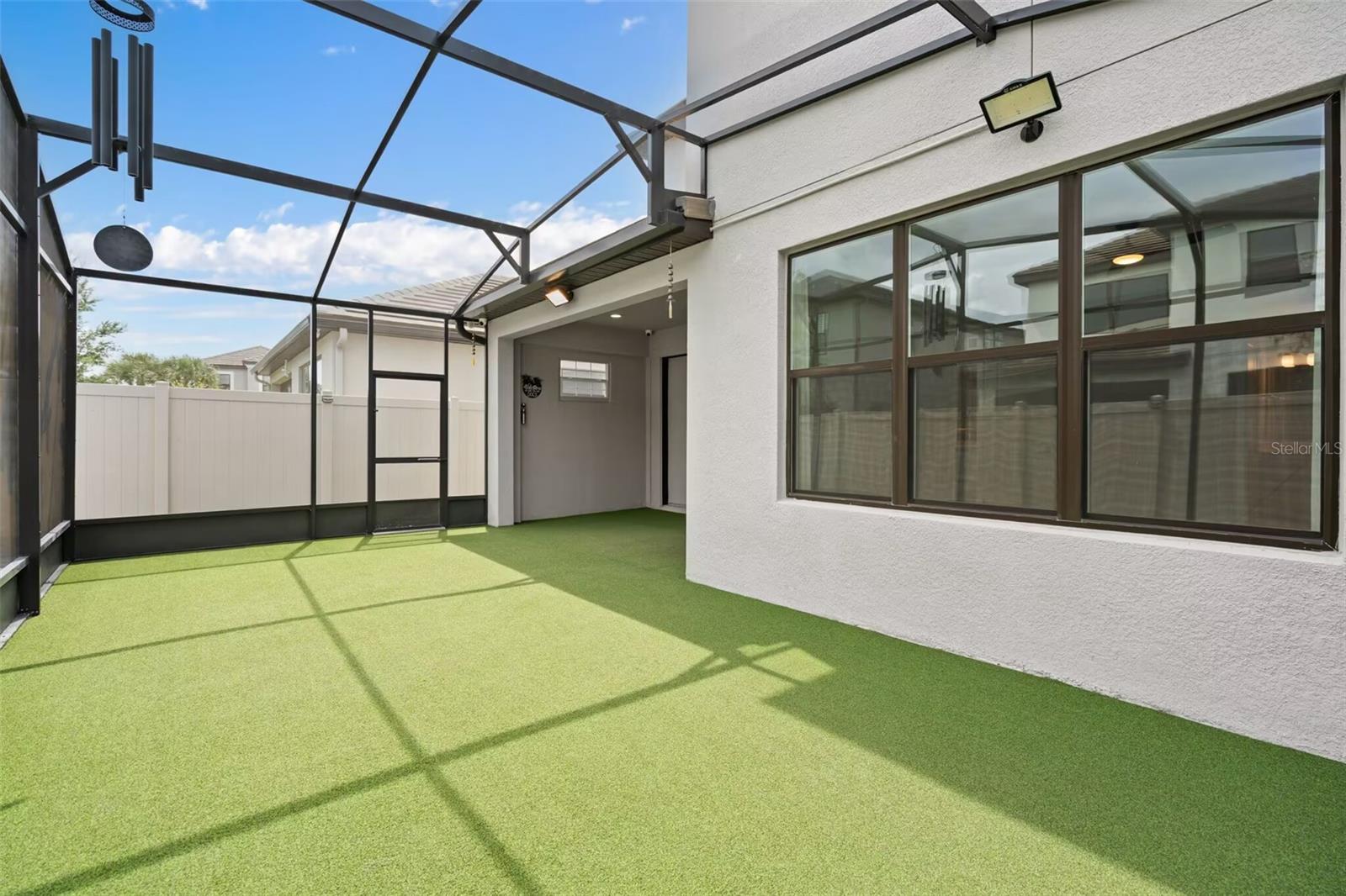 Listing photo id 21 for 1369 Blue Stem Lane