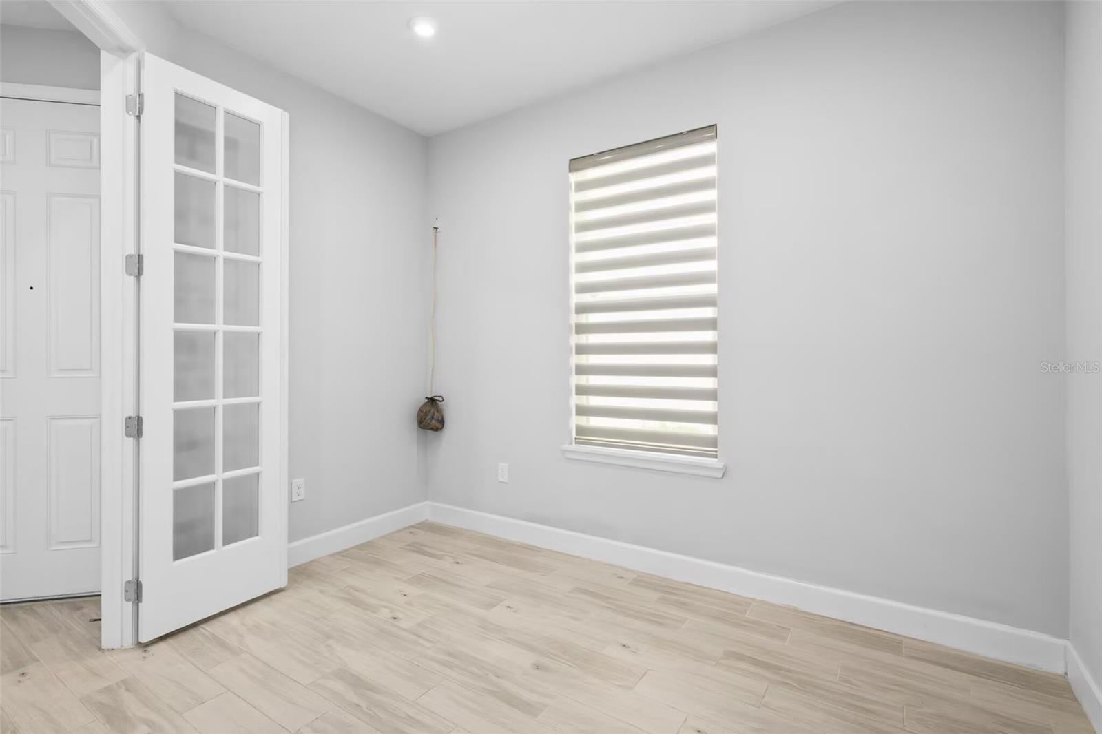 Listing photo id 22 for 1369 Blue Stem Lane