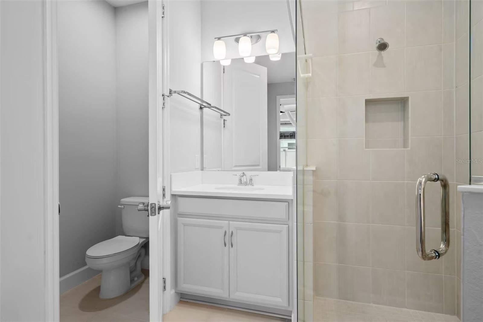 Listing photo id 24 for 1369 Blue Stem Lane