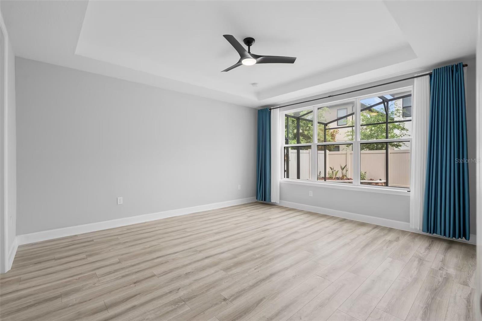 Listing photo id 27 for 1369 Blue Stem Lane