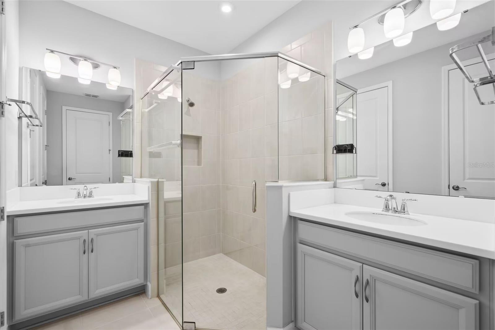 Listing photo id 28 for 1369 Blue Stem Lane