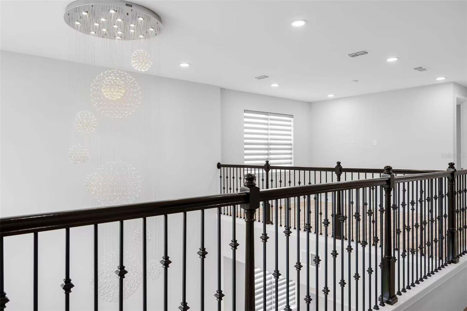 Listing photo id 31 for 1369 Blue Stem Lane