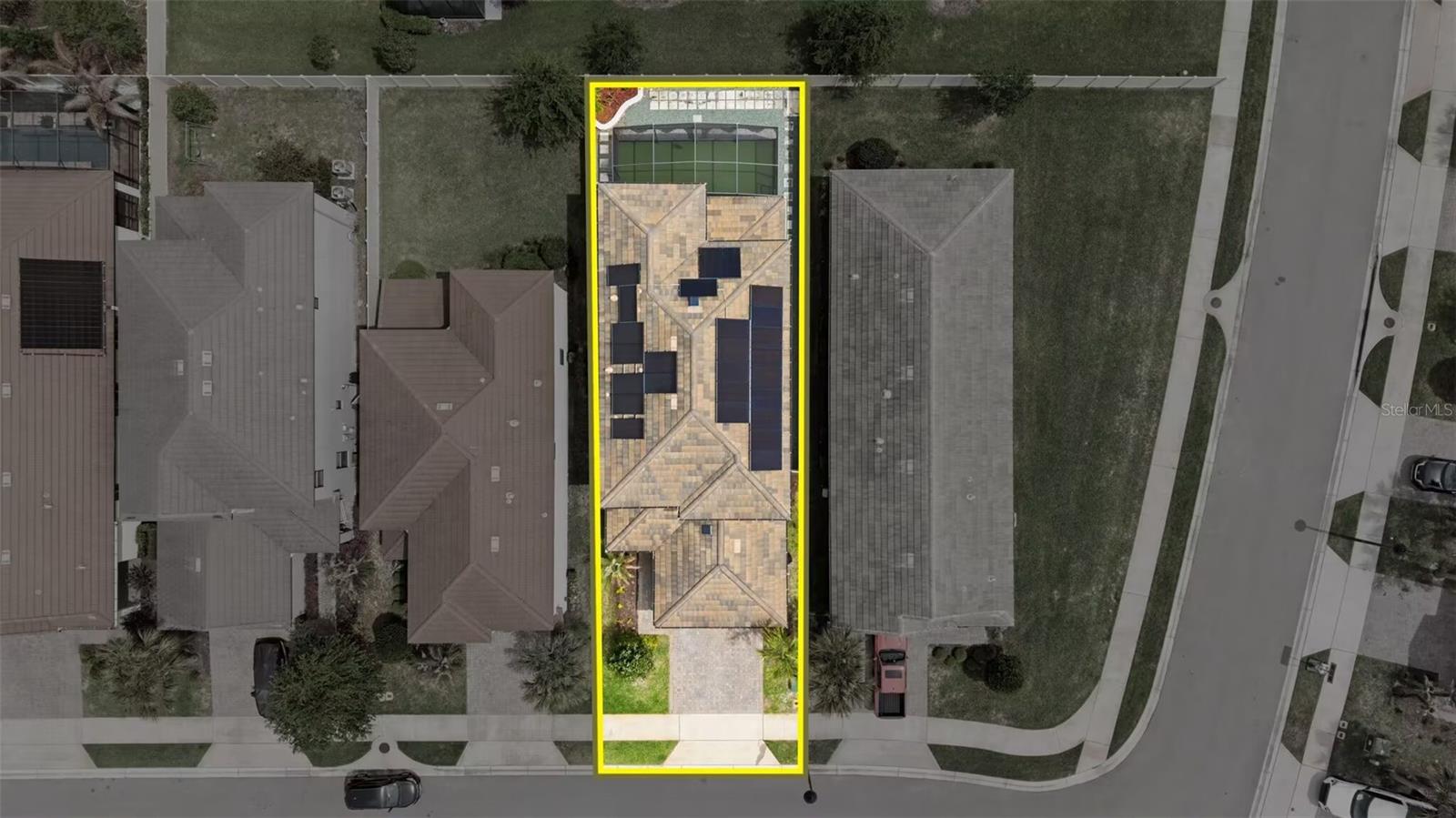 Listing photo id 5 for 1369 Blue Stem Lane