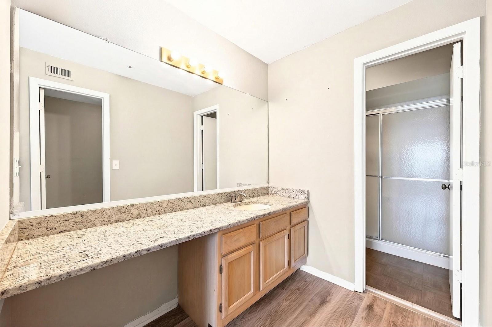 Image 17 of 27 For 474 Pin Oak Place 308