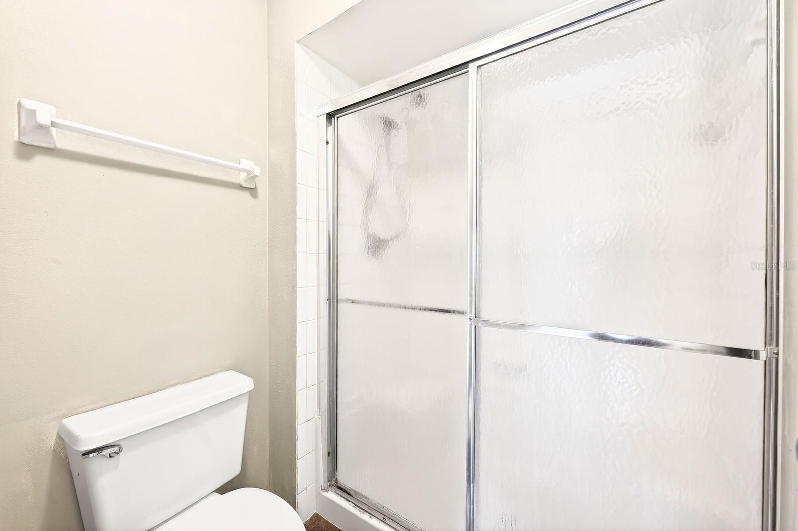 Image 18 of 27 For 474 Pin Oak Place 308