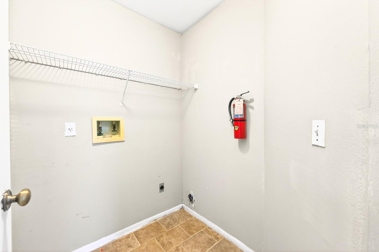 Image 22 of 27 For 474 Pin Oak Place 308