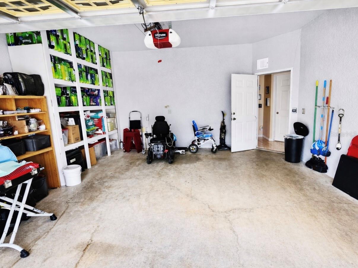 Image 16 of 16 For 2082 Island Walk Drive