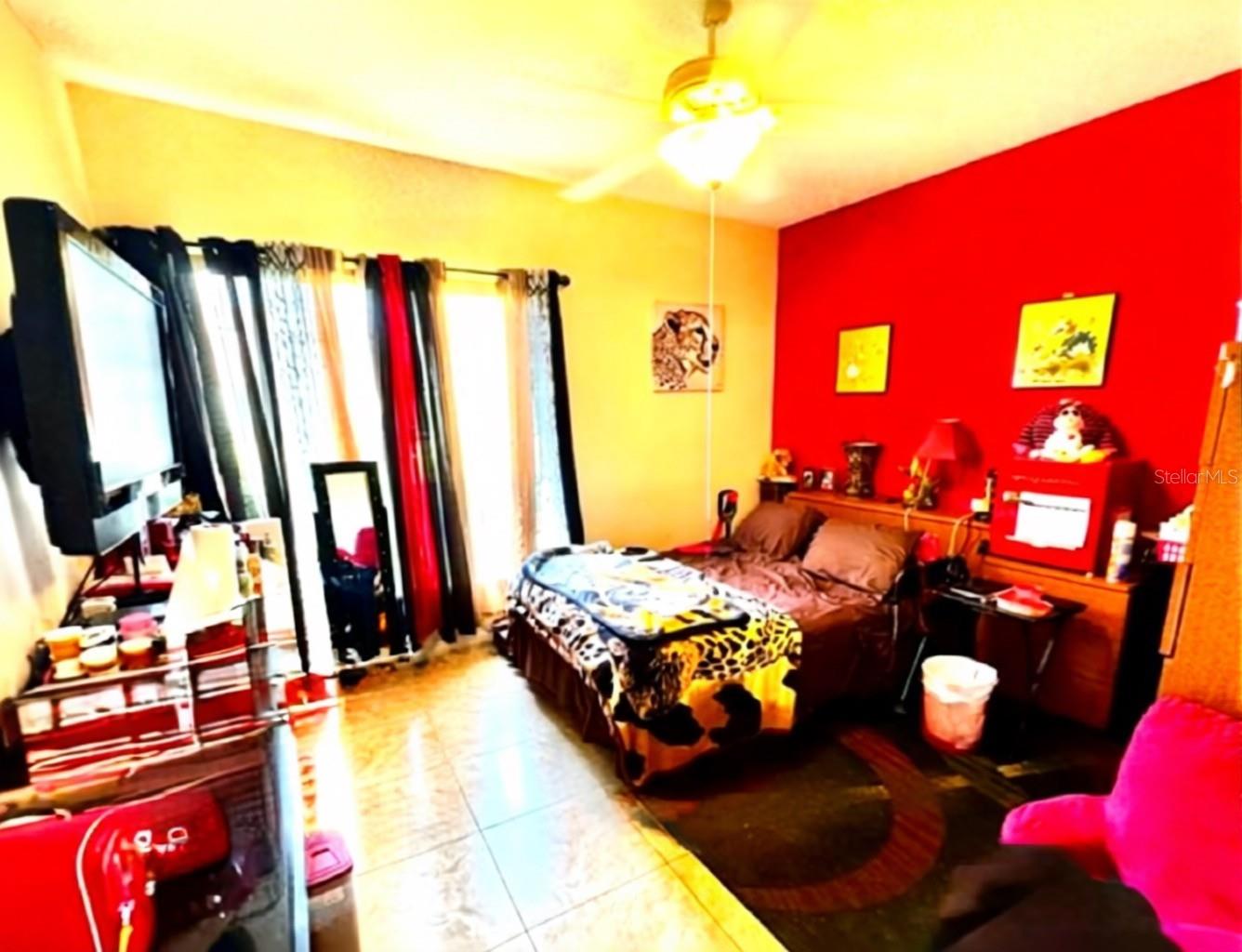 Image 8 of 16 For 2082 Island Walk Drive