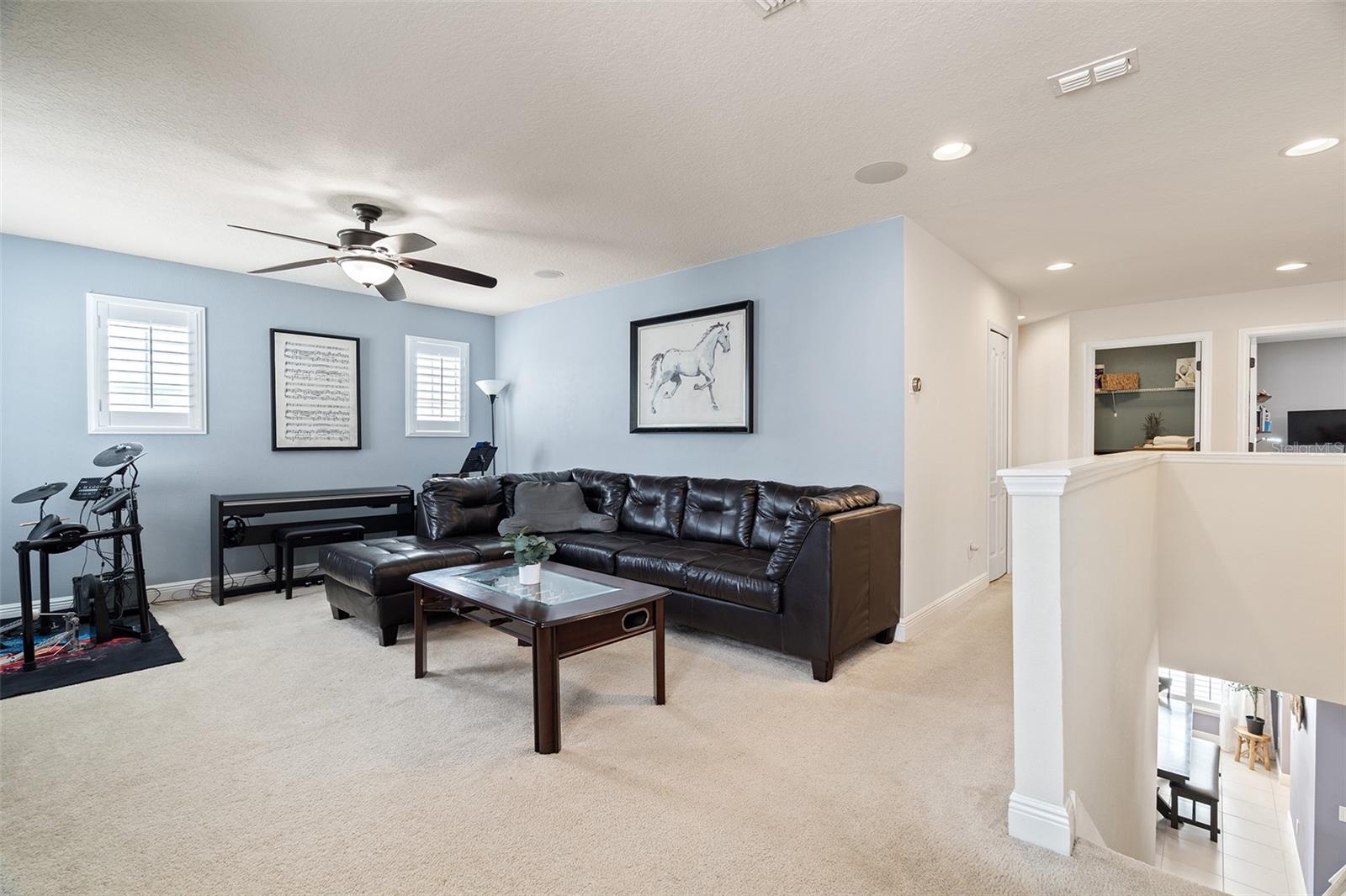 Image 23 of 41 For 10870 Inside Loop