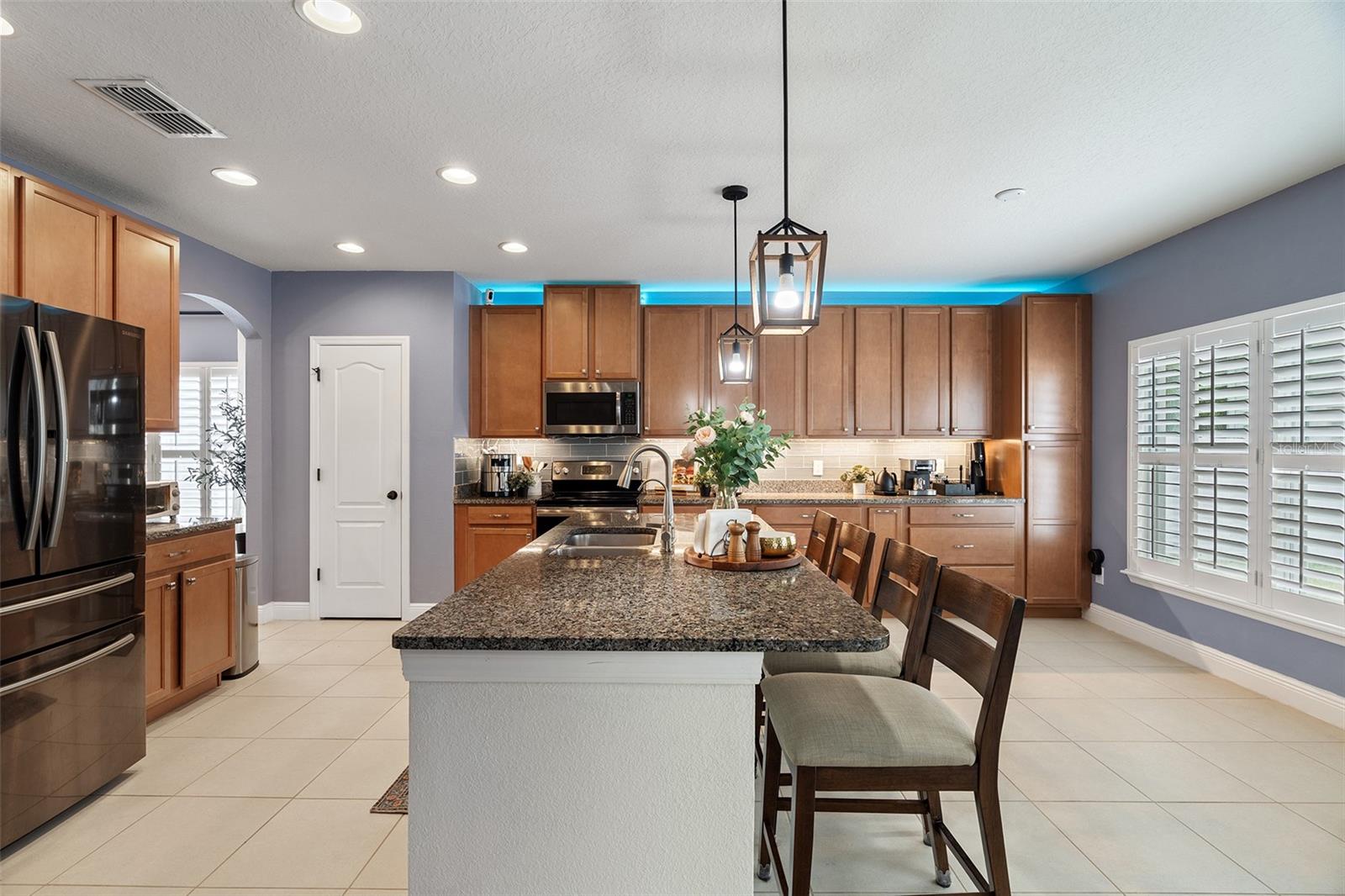 Image 9 of 41 For 10870 Inside Loop