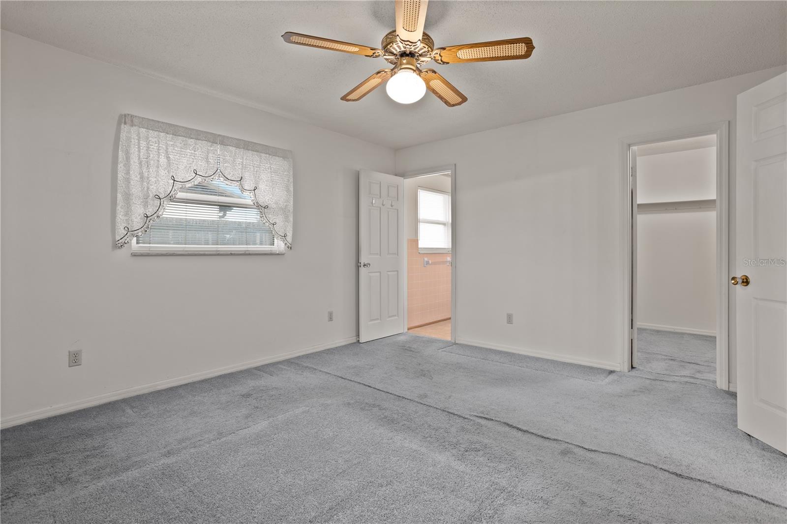 Image 13 of 30 For 7529 Village Green Drive