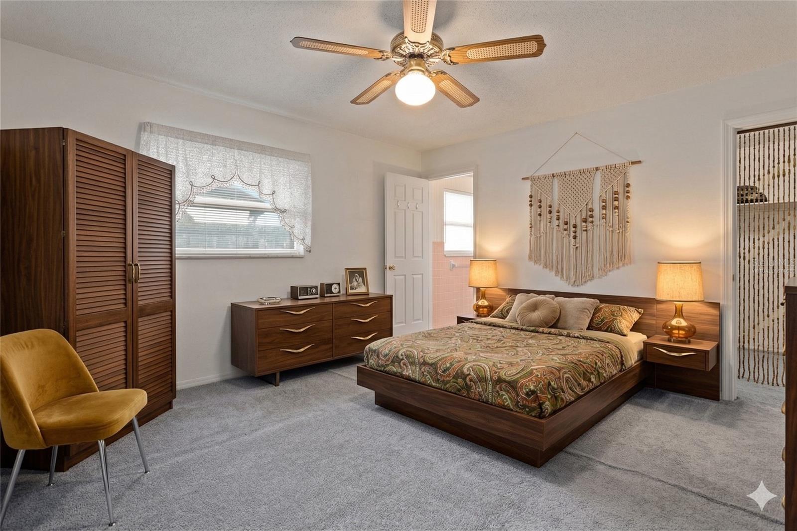 Image 14 of 30 For 7529 Village Green Drive