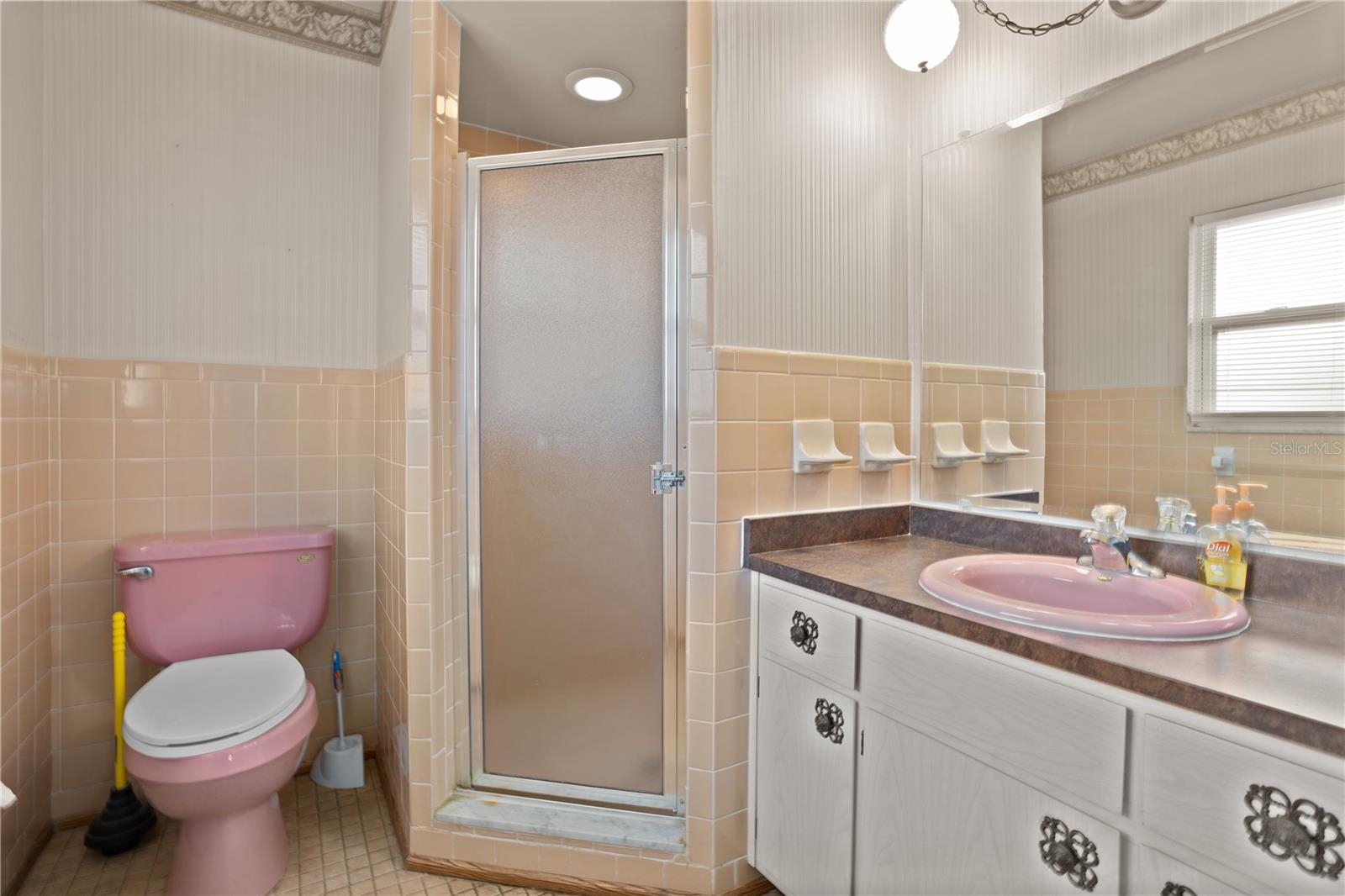 Image 19 of 30 For 7529 Village Green Drive