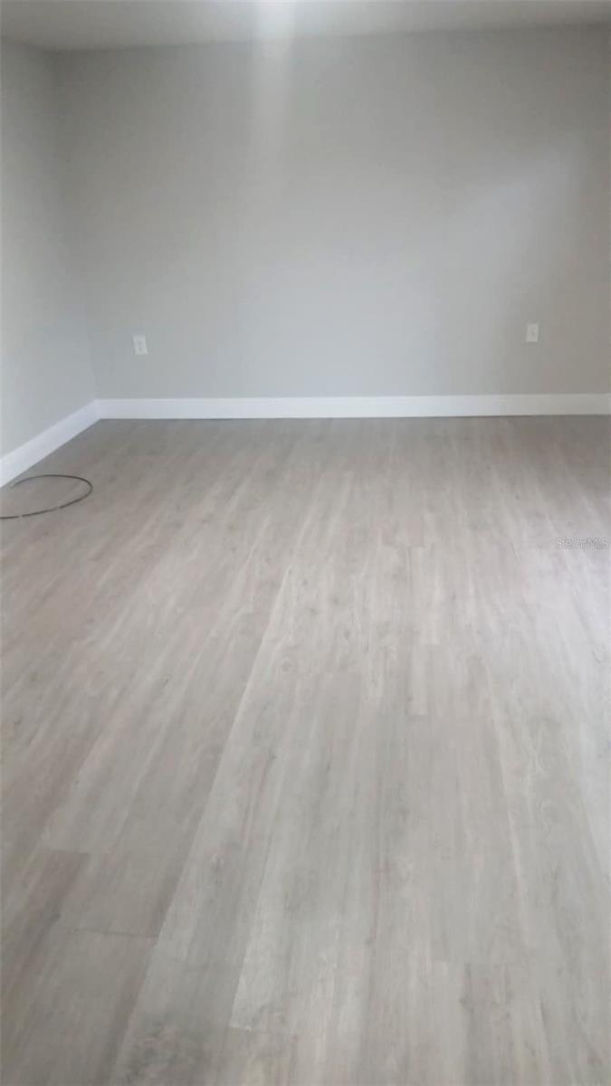 Image 6 of 12 For 2011 Cornell Avenue 3