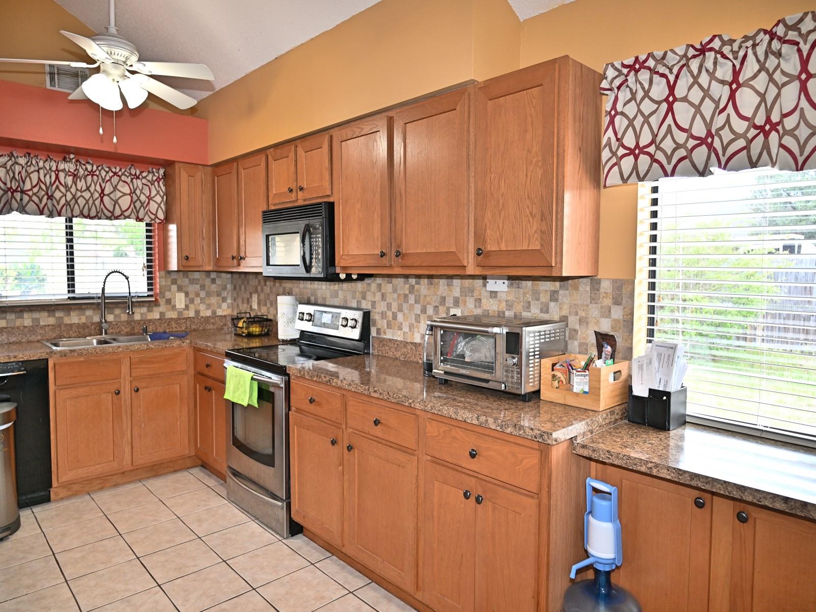 Image 10 of 28 For 6511 Beaming Court