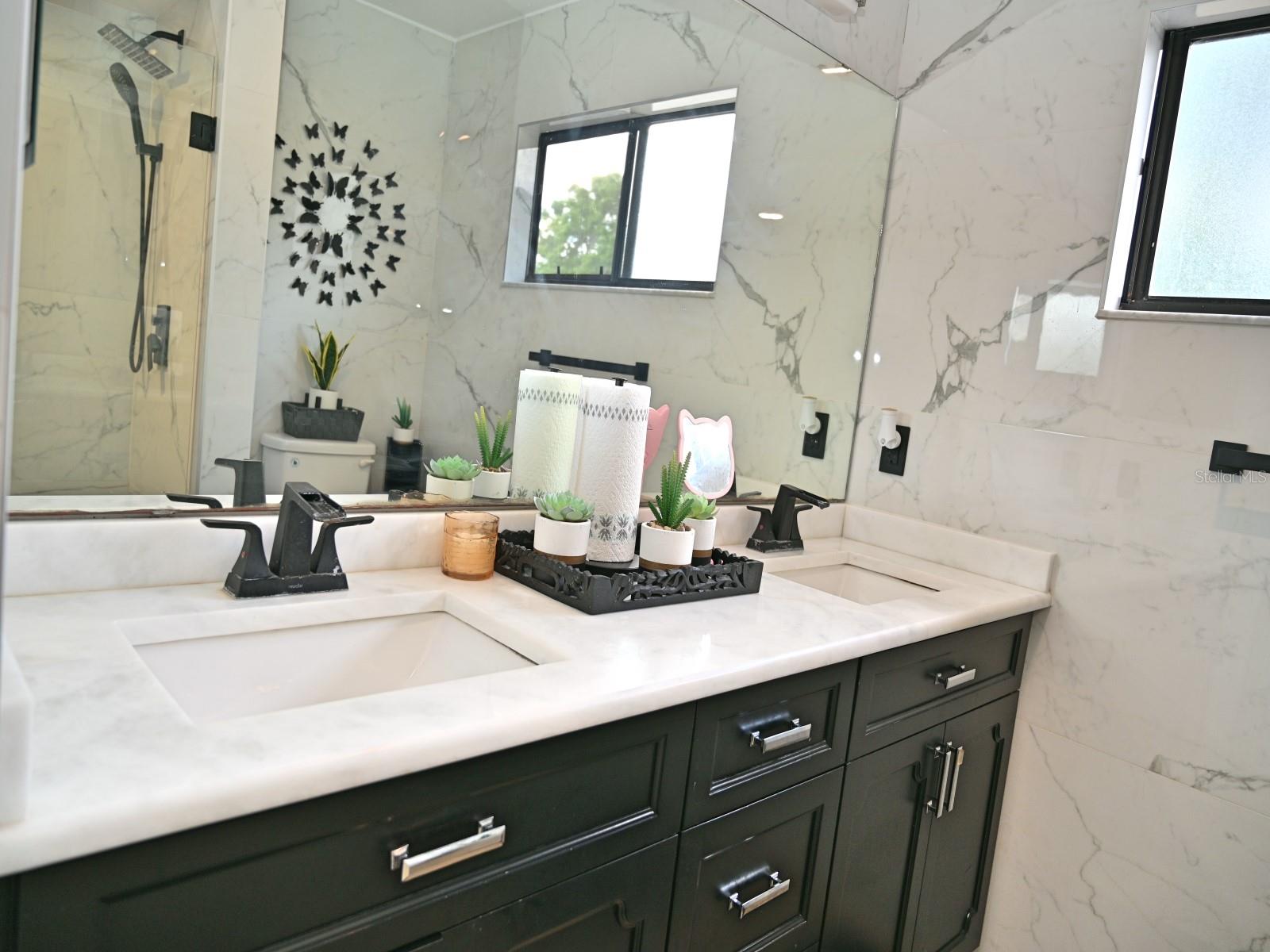 Image 21 of 28 For 6511 Beaming Court