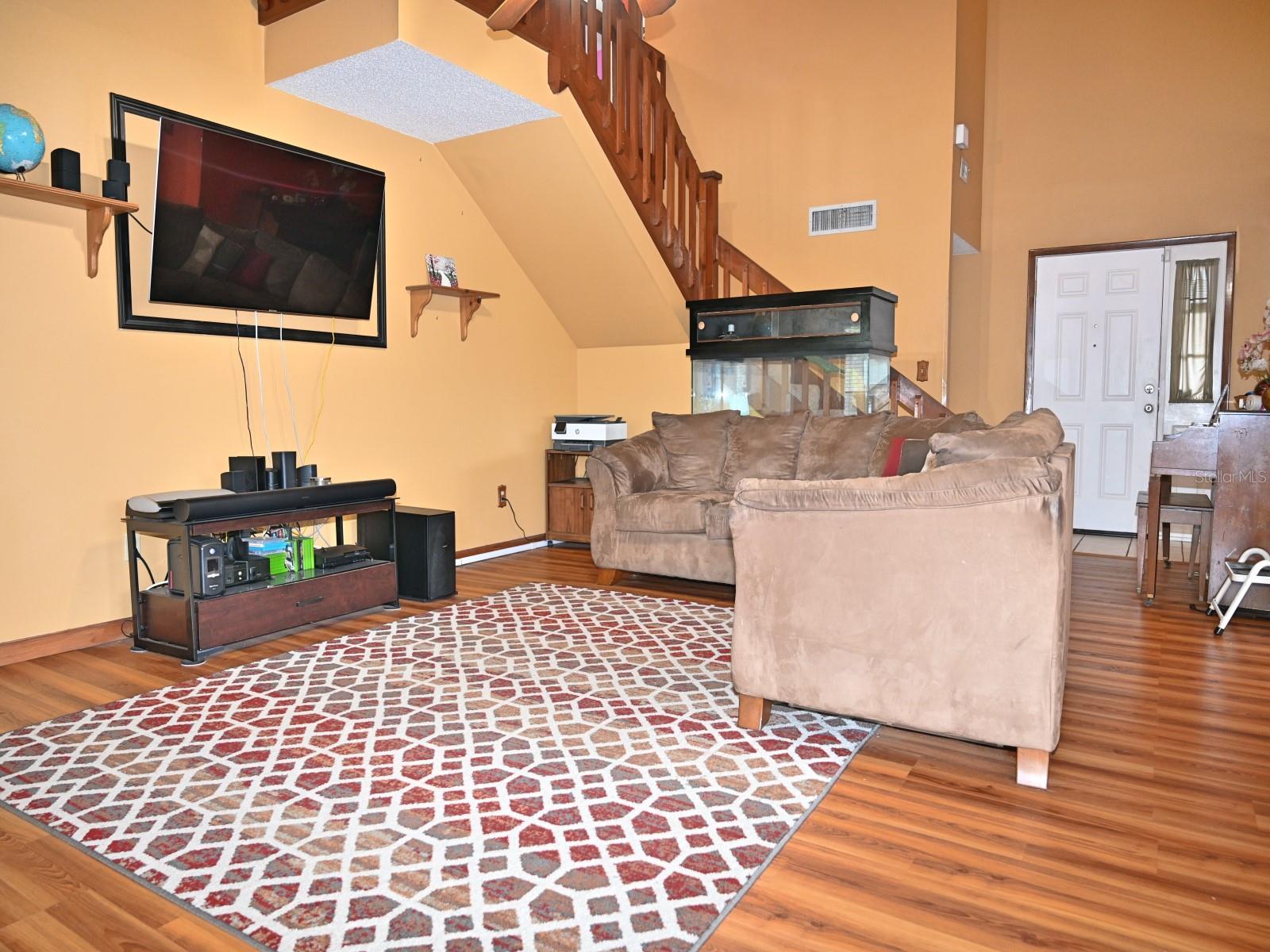 Image 8 of 28 For 6511 Beaming Court