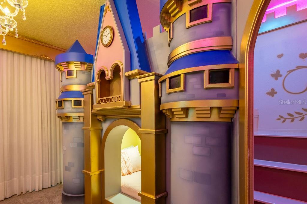 Image 33 of 60 For 2320 Zaballina Place