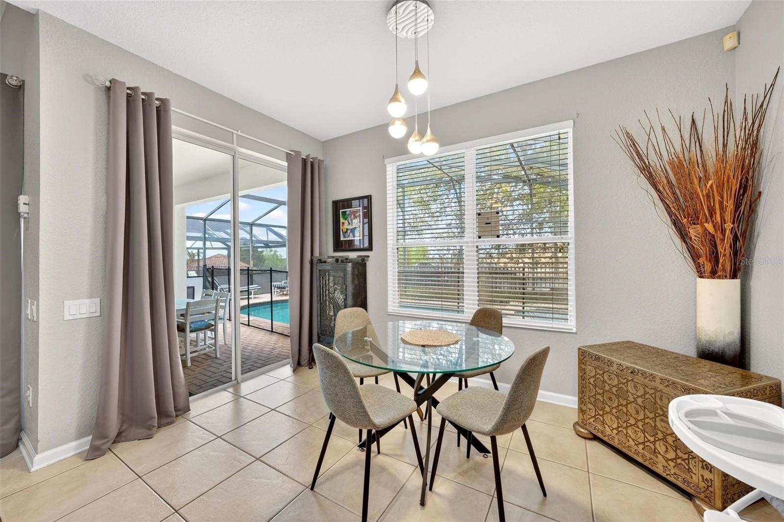 Image 19 of 74 For 7755 Grassendale Street