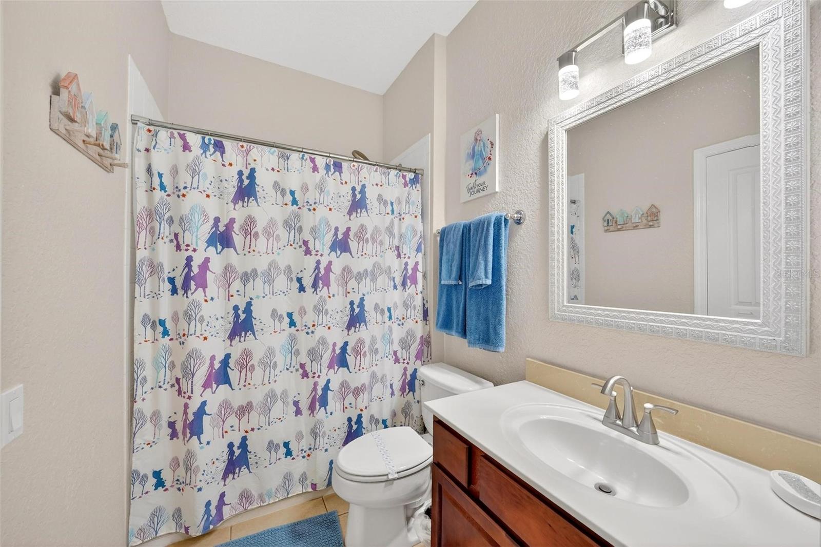 Image 36 of 74 For 7755 Grassendale Street