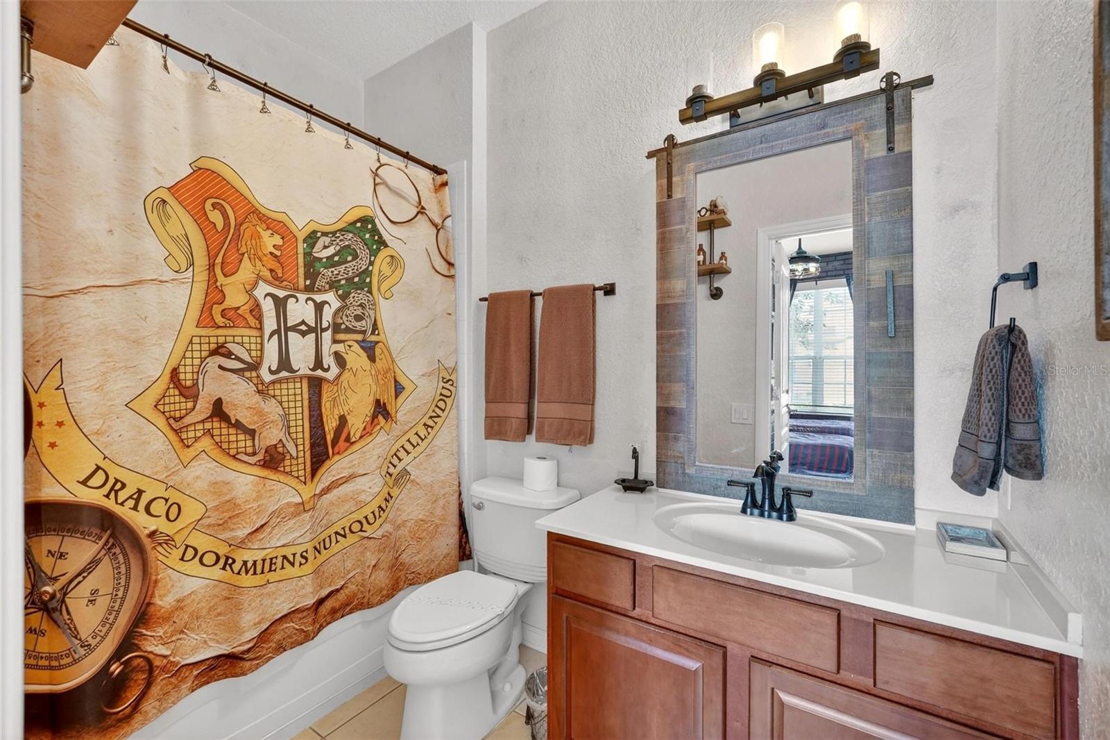 Image 41 of 74 For 7755 Grassendale Street