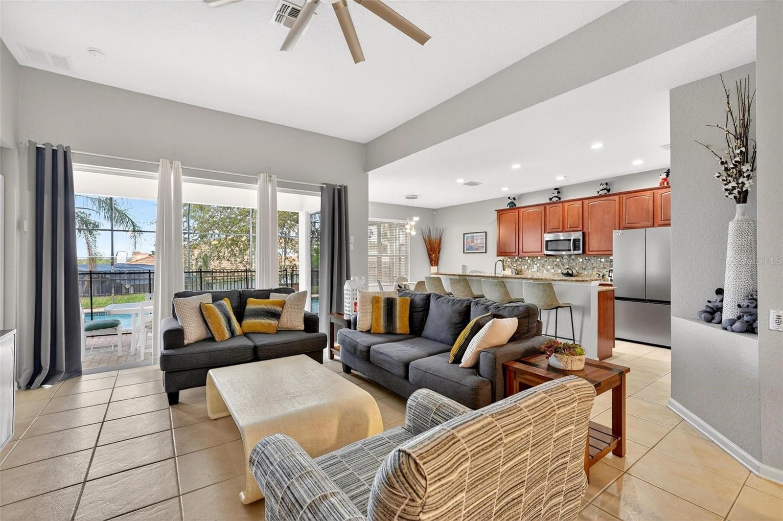 Image 7 of 74 For 7755 Grassendale Street