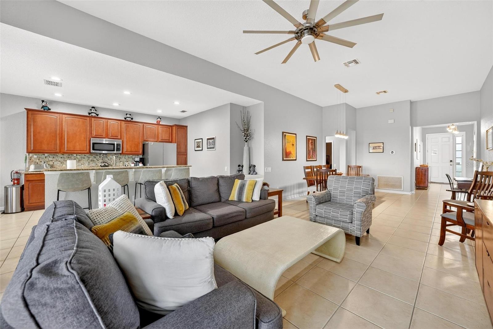 Image 9 of 74 For 7755 Grassendale Street