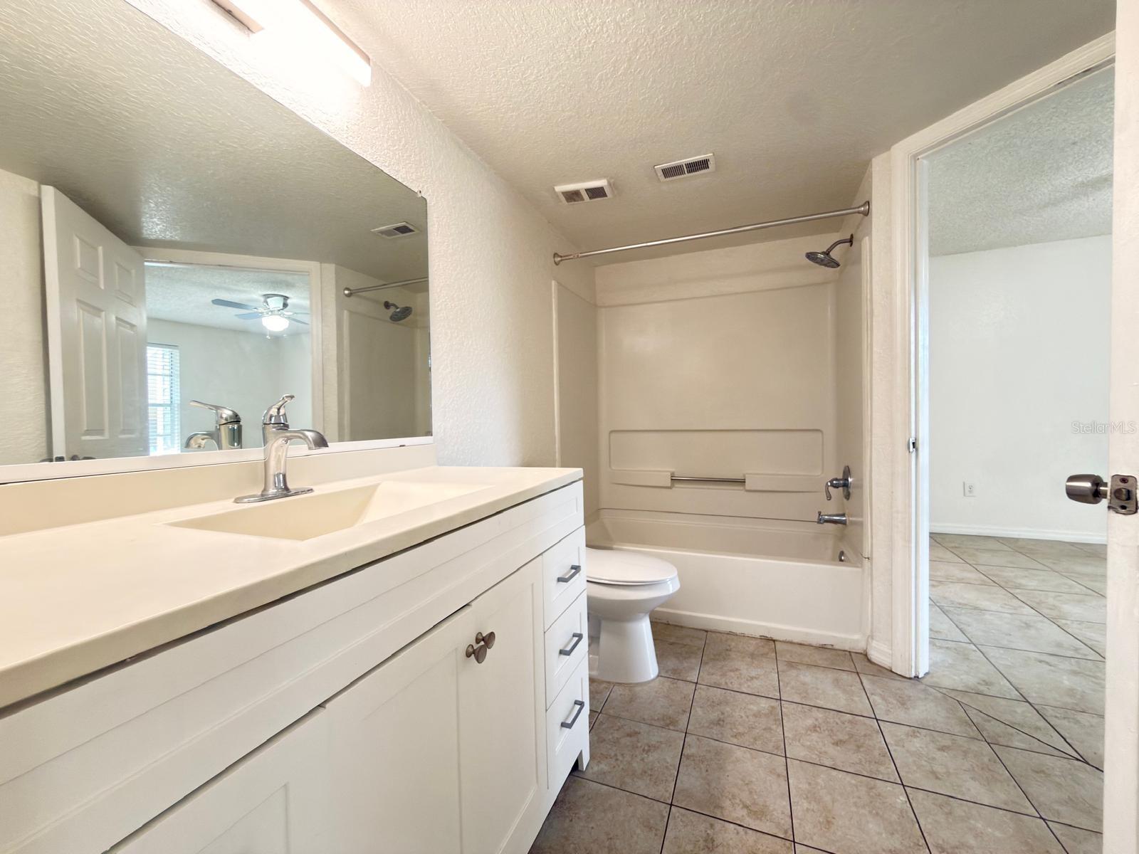 Image 15 of 19 For 5028 Park Central Drive 2133