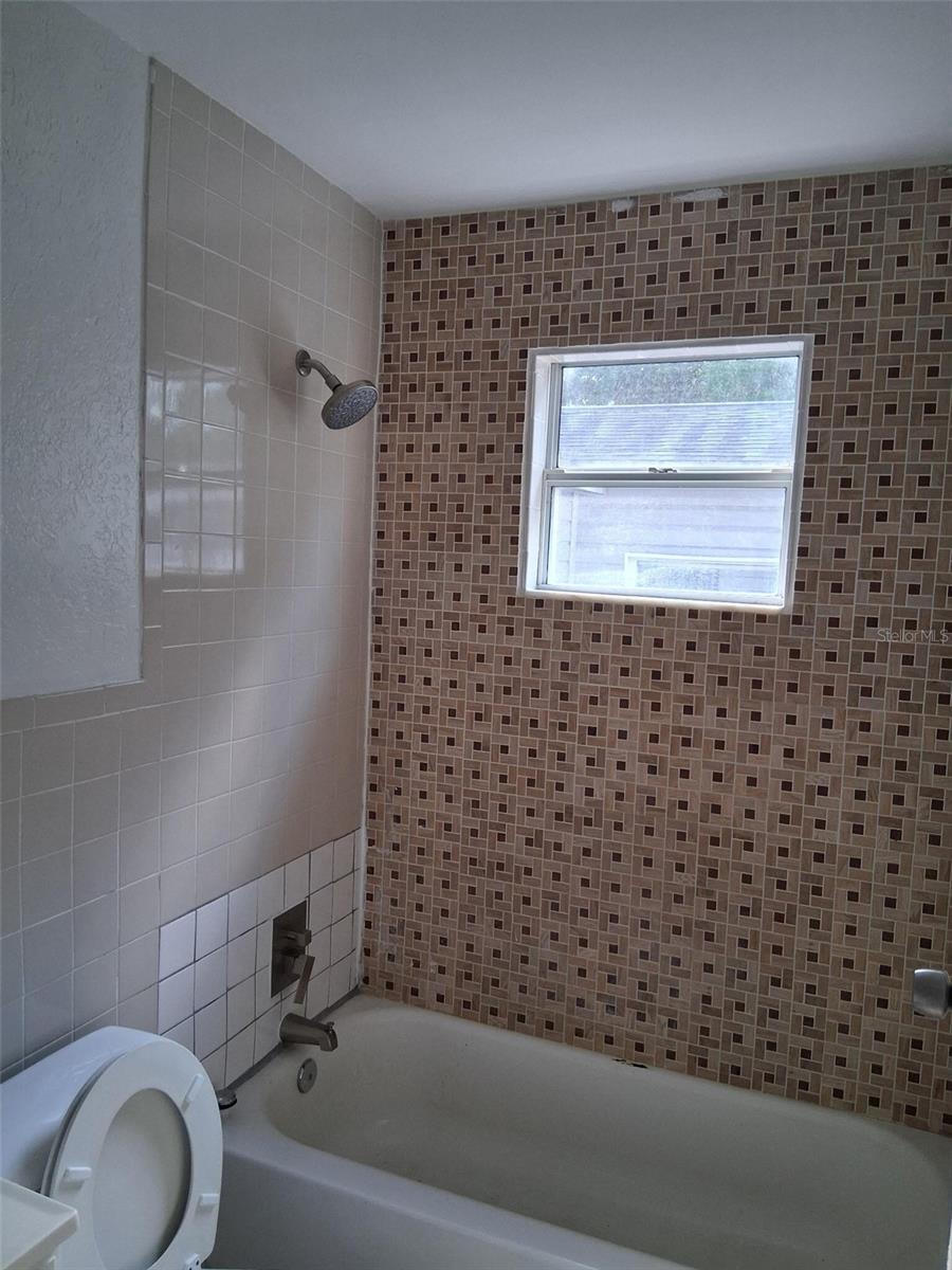 Image 8 of 25 For 5000 20th Street N