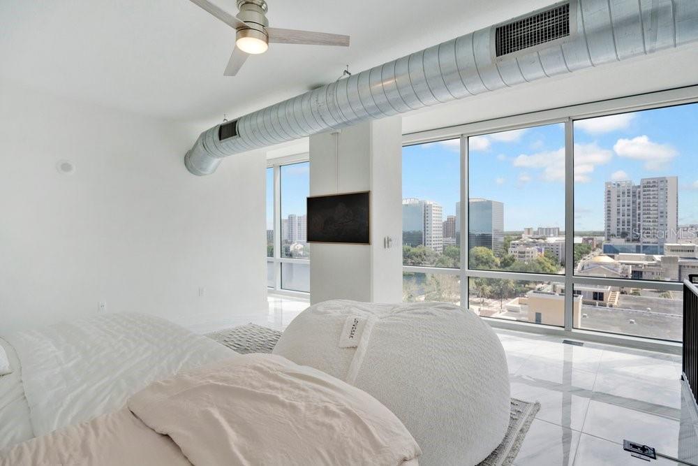 Image 15 of 36 For 150 Robinson Street 802