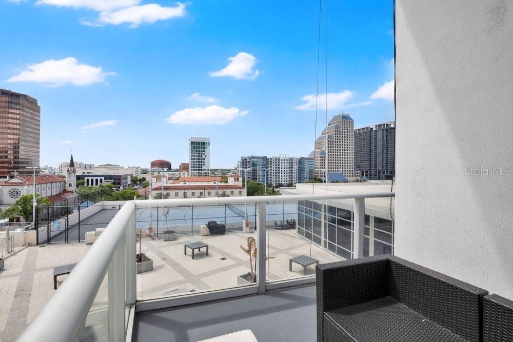 Image 26 of 36 For 150 Robinson Street 802