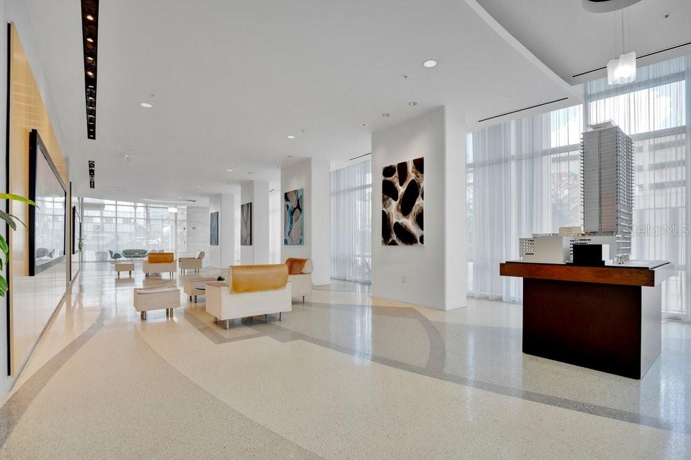 Image 29 of 36 For 150 Robinson Street 802