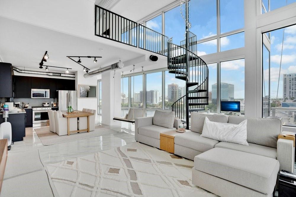 Image 6 of 36 For 150 Robinson Street 802