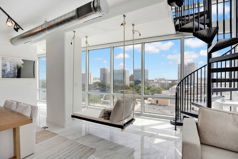 Image 7 of 36 For 150 Robinson Street 802