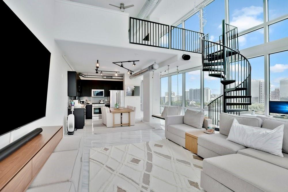 Image 8 of 36 For 150 Robinson Street 802