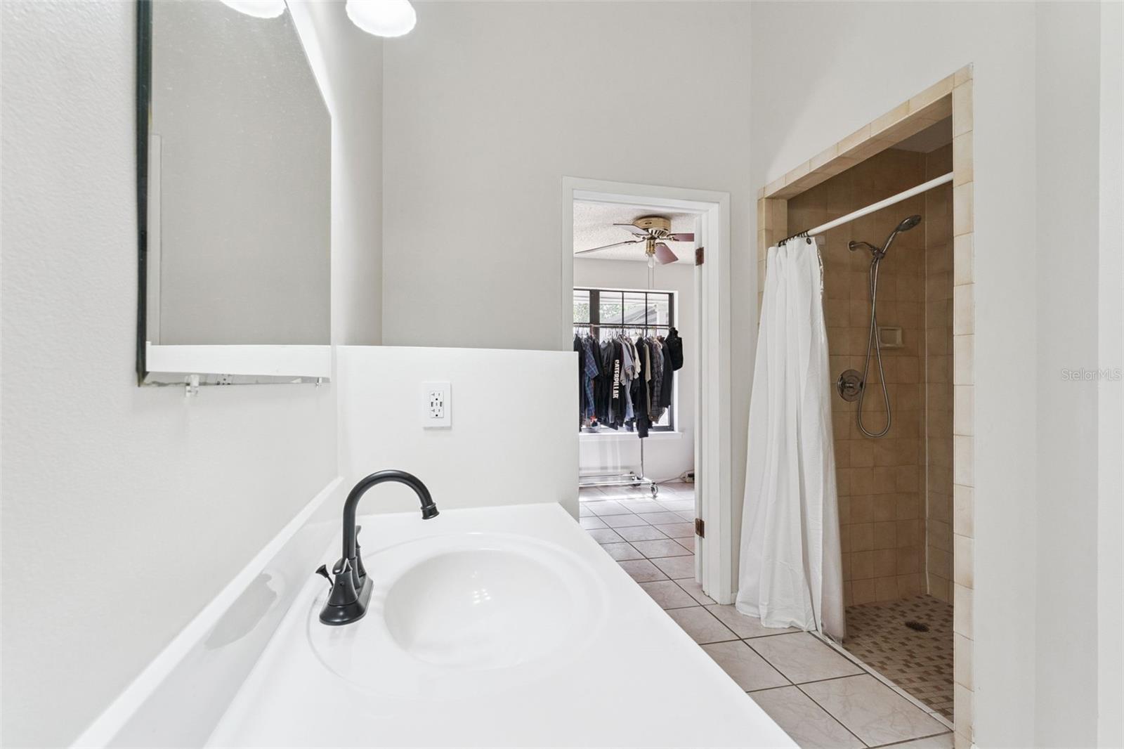 Image 20 of 47 For 251 Avenue E