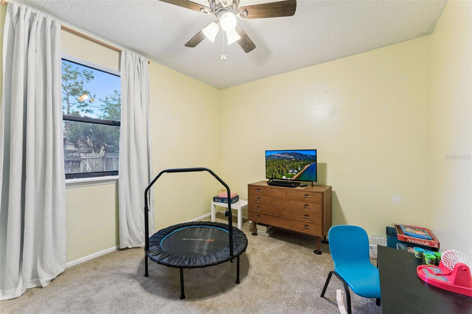 Image 28 of 47 For 251 Avenue E