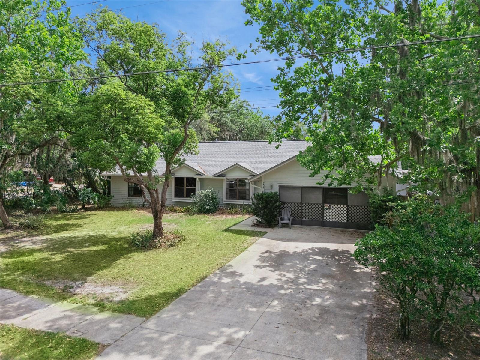 Image 3 of 47 For 251 Avenue E