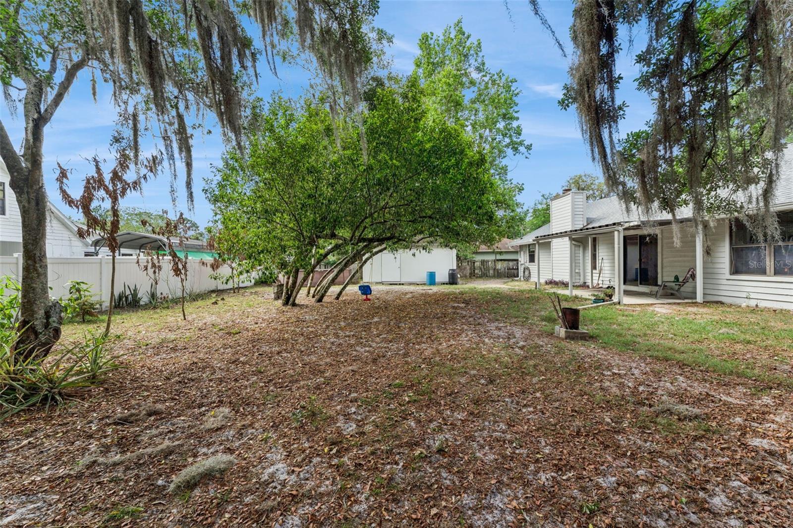 Image 37 of 47 For 251 Avenue E