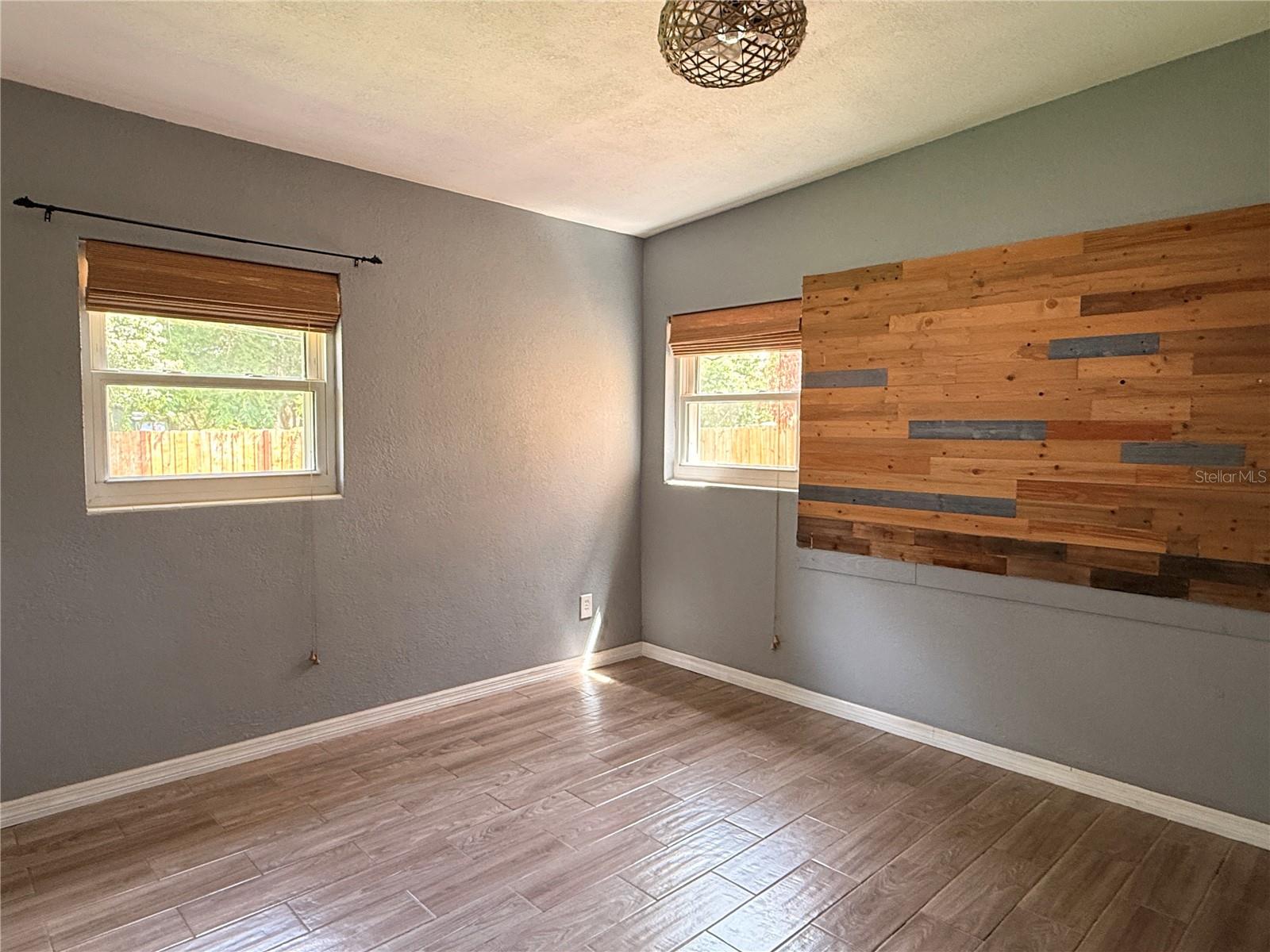 Image 17 of 23 For 201 Bradshaw Drive