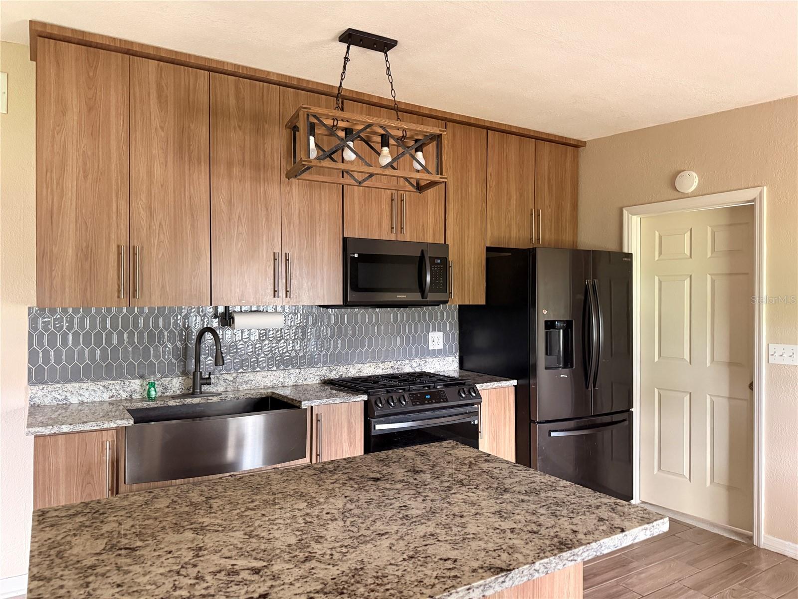 Image 2 of 23 For 201 Bradshaw Drive