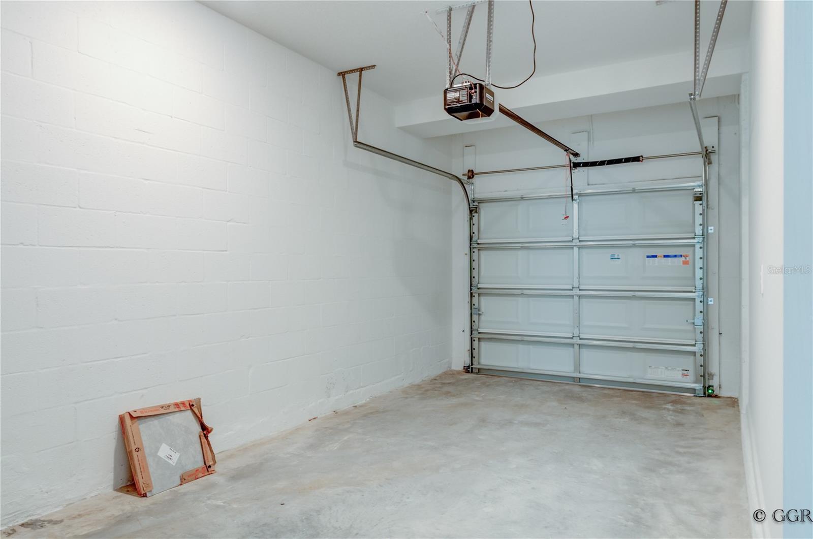 Image 19 of 44 For 3290 Laurent Loop