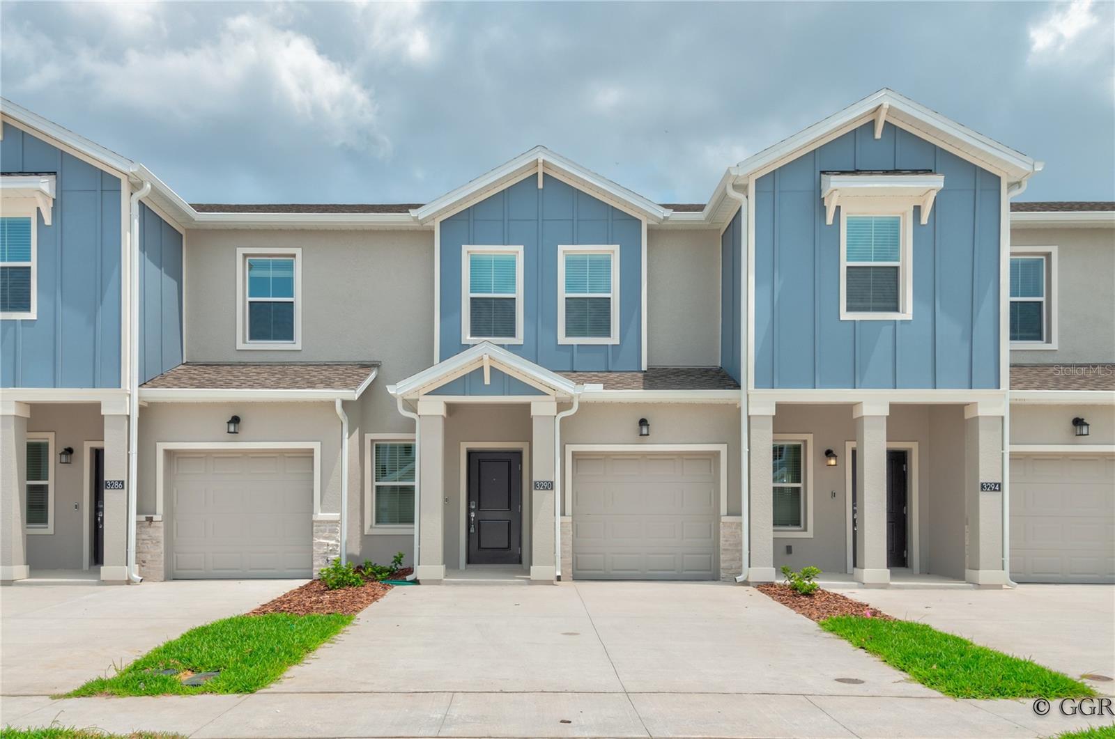 Image 2 of 44 For 3290 Laurent Loop