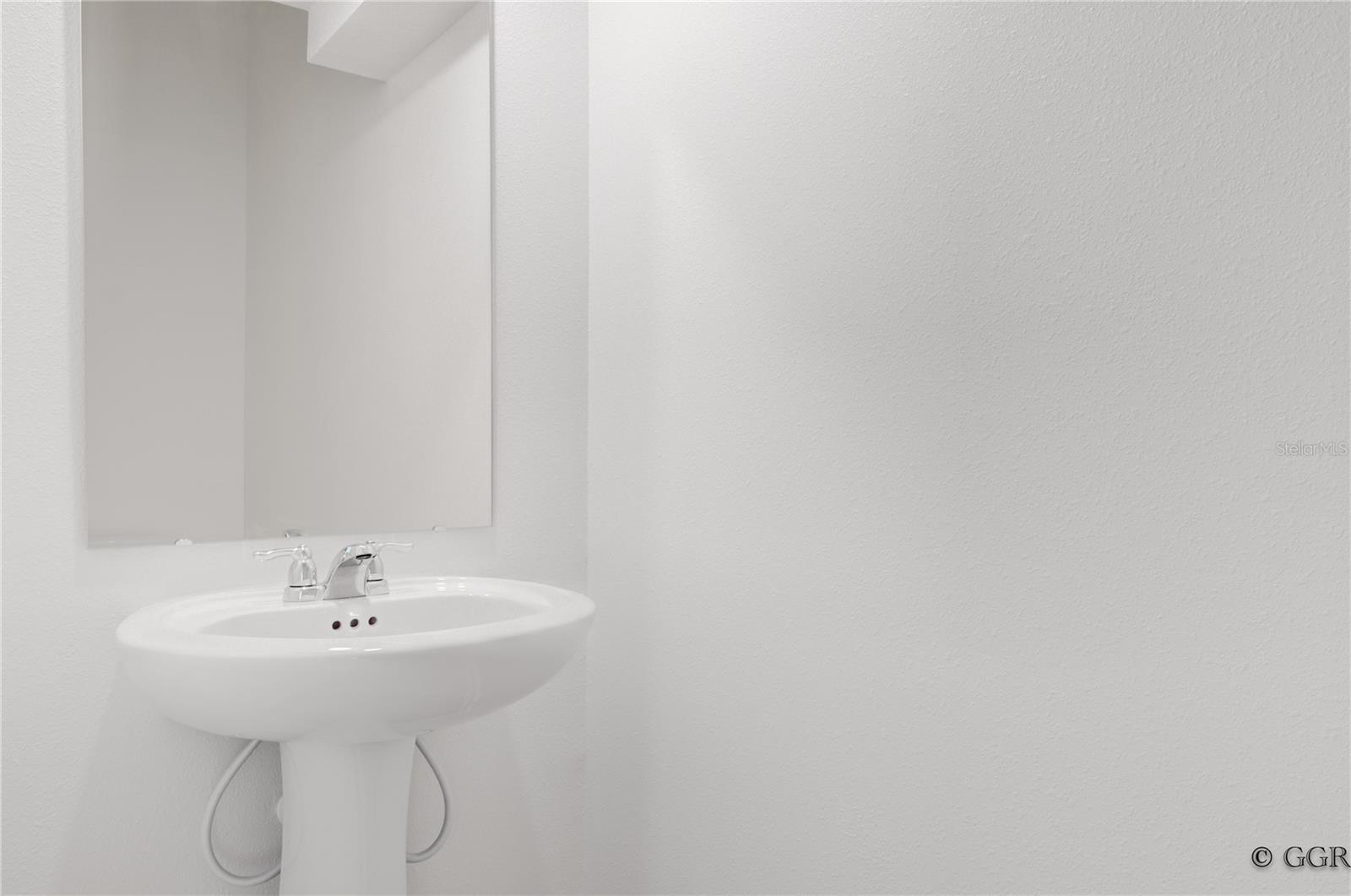 Image 20 of 44 For 3290 Laurent Loop