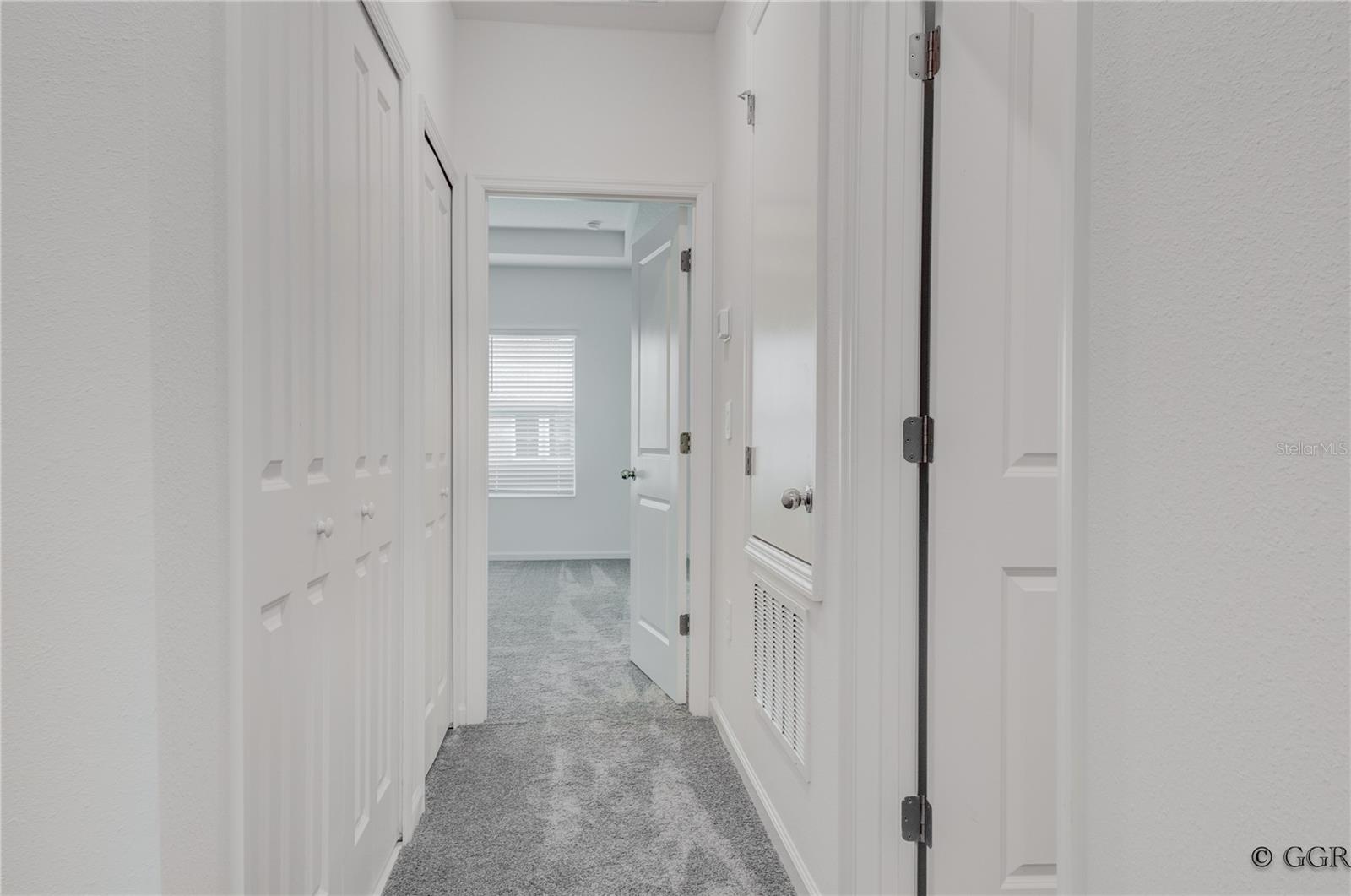 Image 29 of 44 For 3290 Laurent Loop