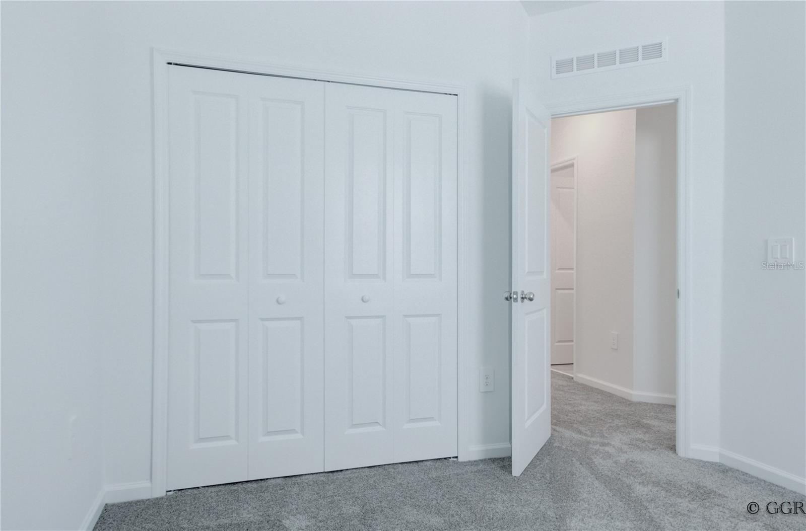 Image 31 of 44 For 3290 Laurent Loop