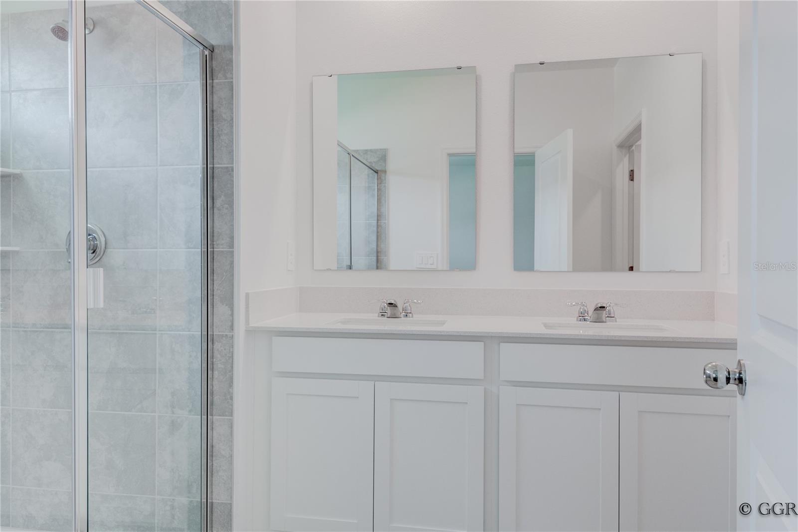 Image 42 of 44 For 3290 Laurent Loop