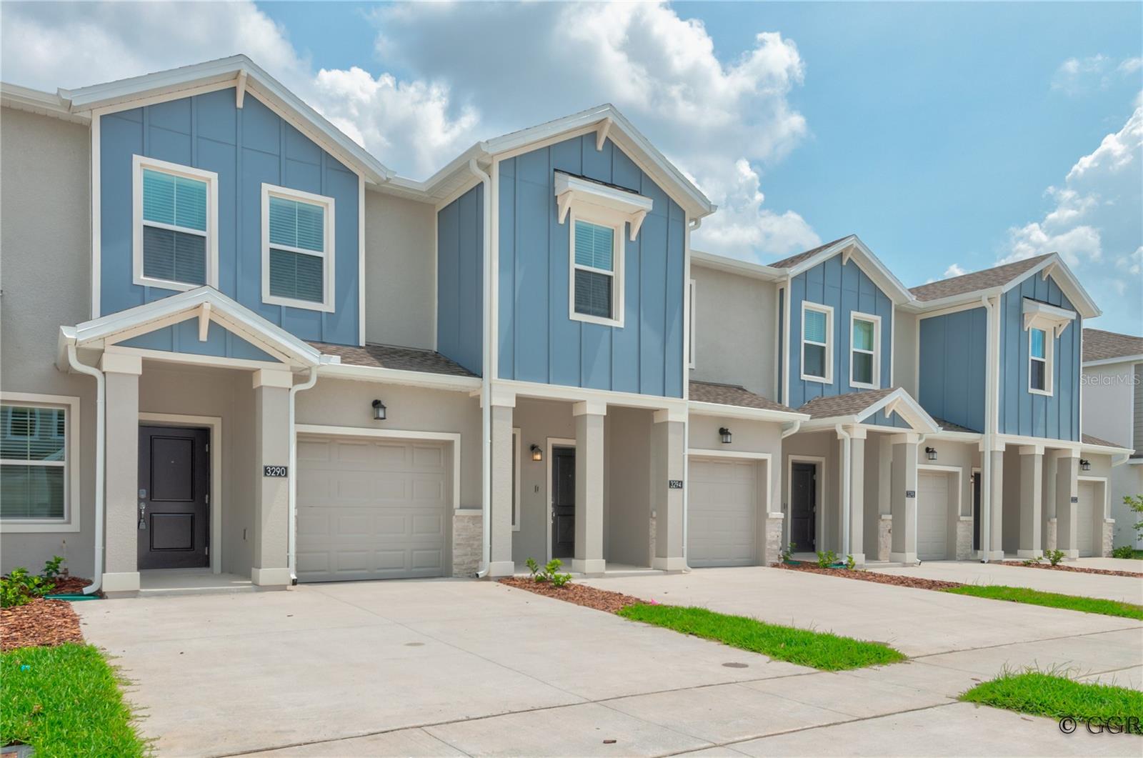 Image 7 of 44 For 3290 Laurent Loop