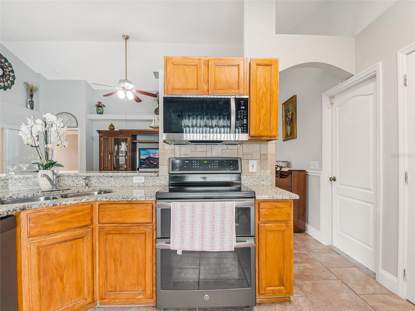 Image 37 of 51 For 3013 Catherine Wheel Court